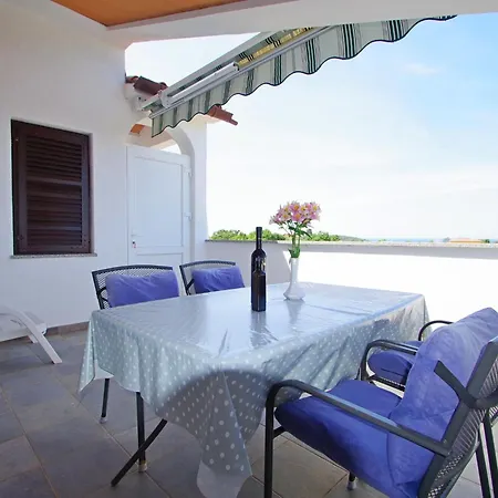 Apartment Charming In Near Sea *
