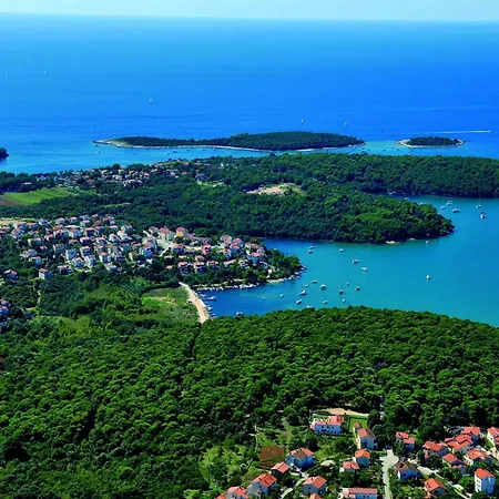 Charming In Near Sea * Banjole